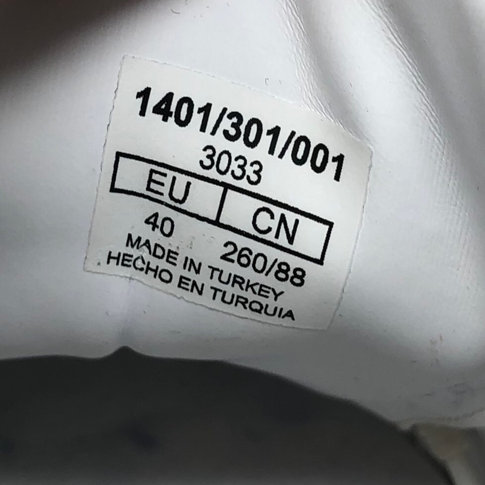 Zara Woman White Sneaker With Colorful Sole - Picture 11 of 11
